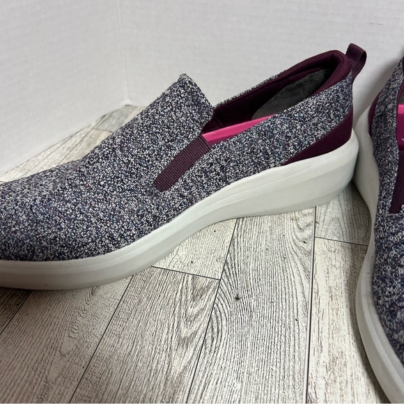 Ryka Ally burgundy slip on sneakers size 11 - Picture 5 of 10